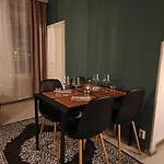 Arctic Pearl With Sauna Apartamento *